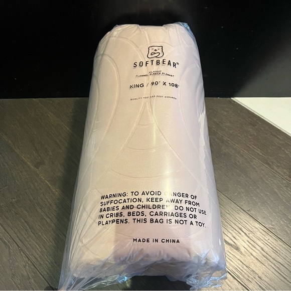 (BNIB) Softbear Fleece Blanket (King size) - Picture 2 of 4